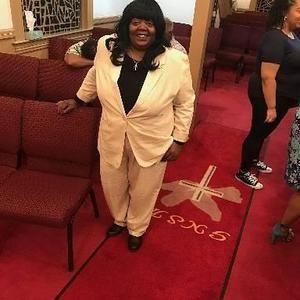 Meet your Posher, Renee